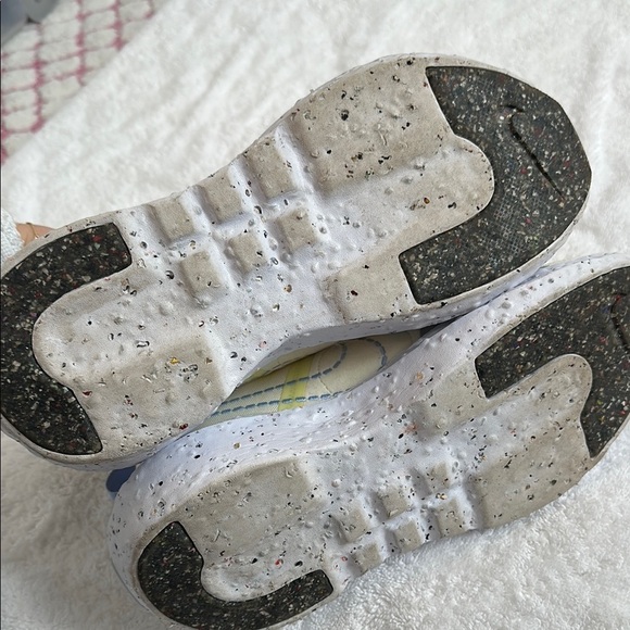 Nike Multicolor Athletic Sneakers - Picture 4 of 7